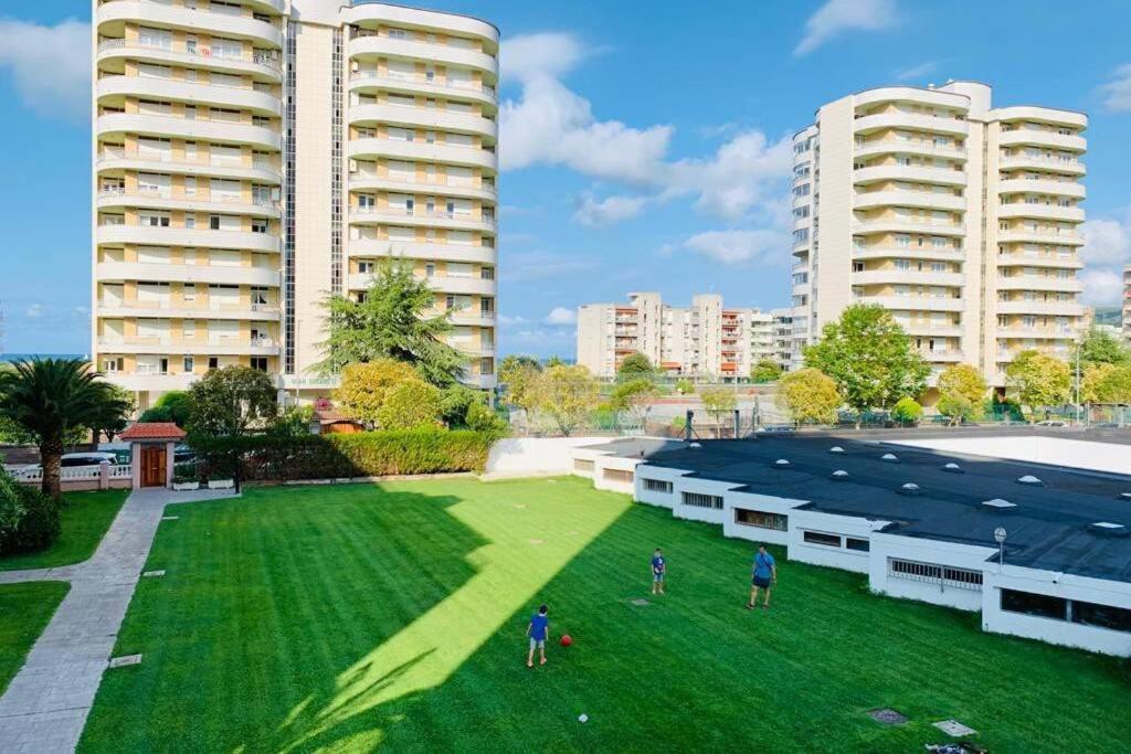 Apartamento Los Marineros, Playa Y Buen Ambiente En Ever Appartement Laredo Buitenkant foto